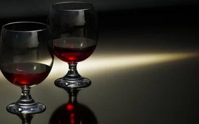 Motivos para añadir un vaso de vino en la cena